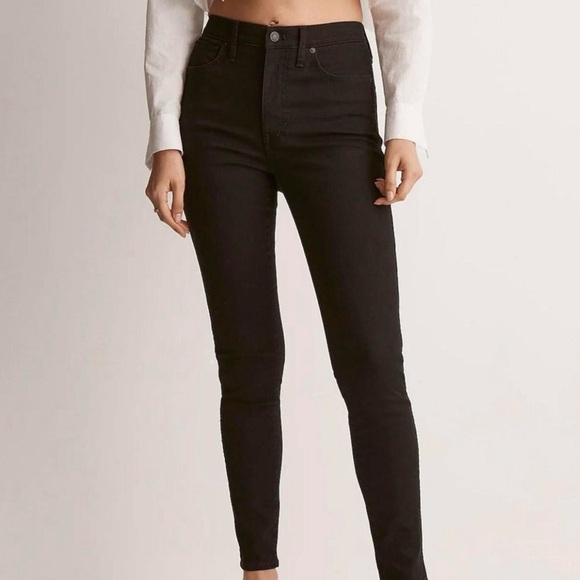 Madewell 10” High-rise skinny jeans in black - Picture 9 of 9